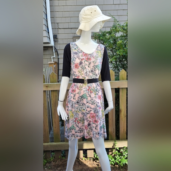 Gilmour Floral Sleeveless Dress. Rayon Blend, Med, Layers Well - Picture 2 of 13